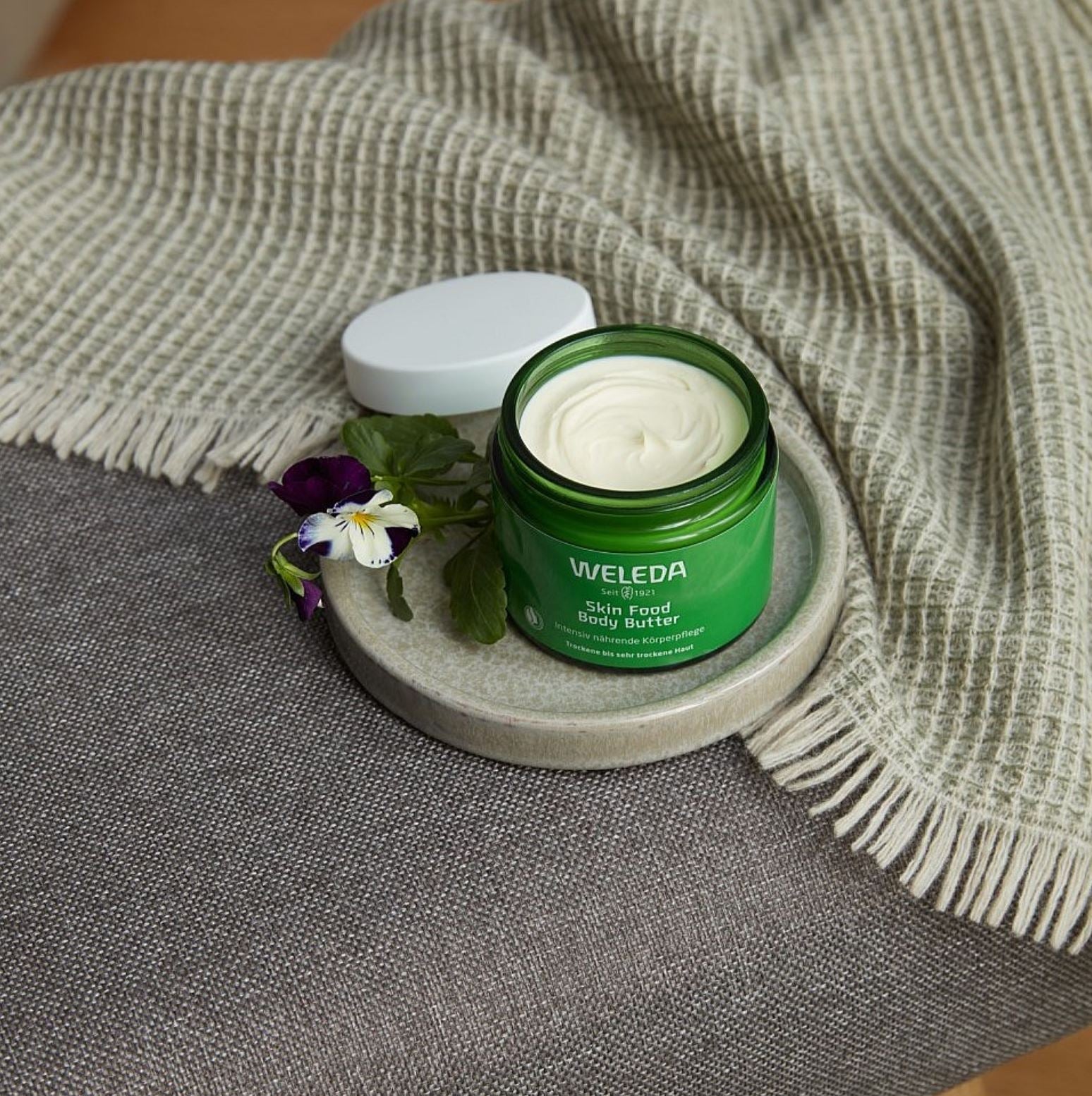 BODY BALMS & BUTTERS