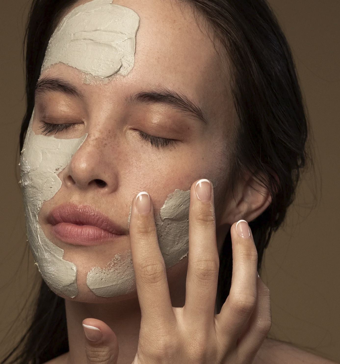 ANTIPODES Halo Skin Brightening Facial Mud Mask