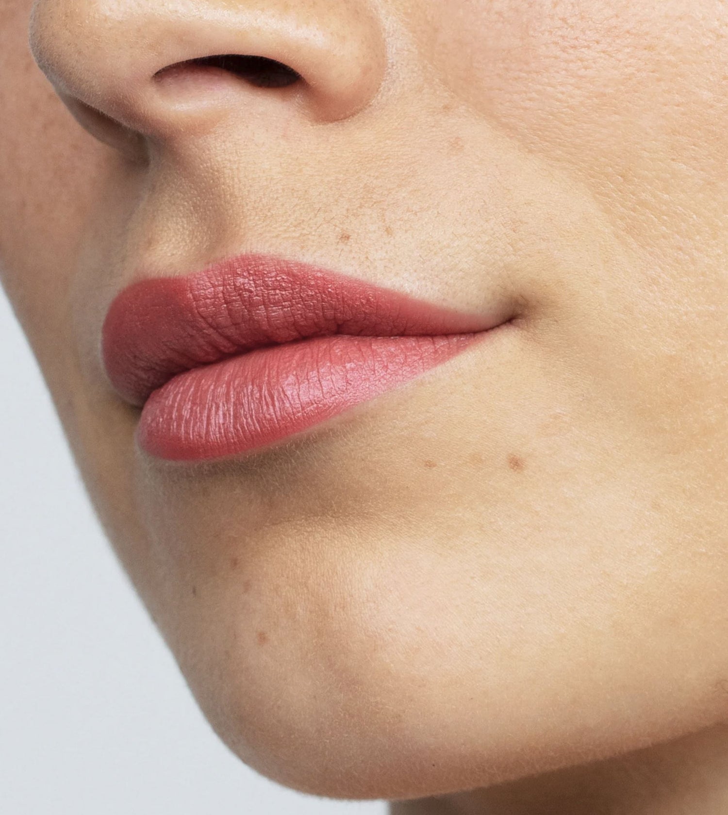 ANTIPODES Moisture-Boost Natural Lipstick - Dusky Sound Pink