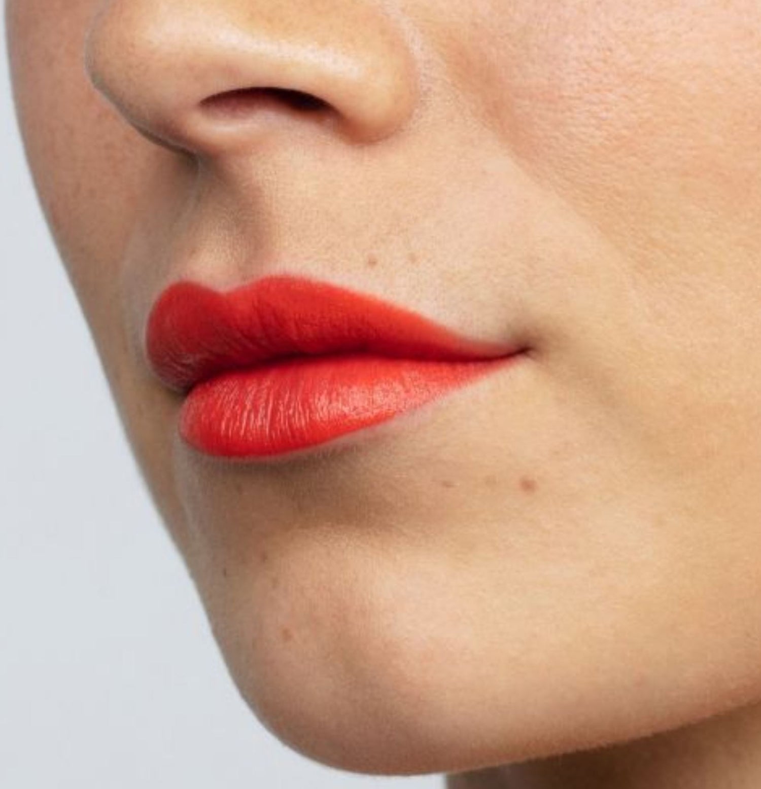 ANTIPODES Moisture-Boost Natural Lipstick - Piha Beach Tangerine