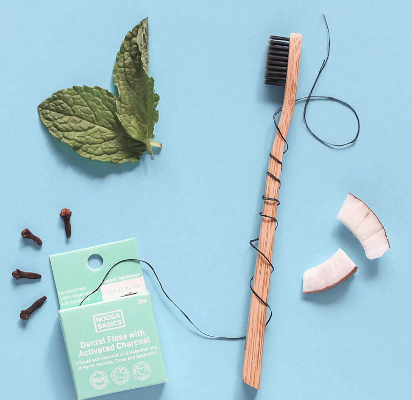 NOOSA BASICS Bamboo Charcoal Dental Floss