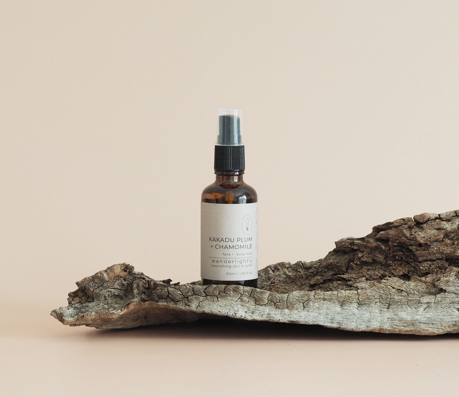 WANDERLIGHTLY Kakadu Plum + Chamomile Face Mist & Toner