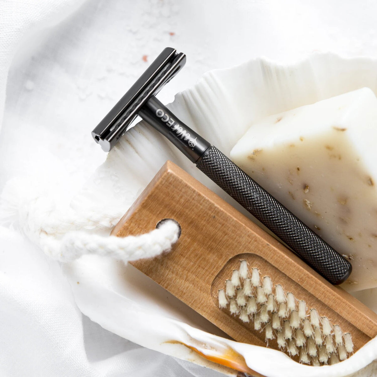 Ever Eco Safety Razor - Matte Black - Lavender Living